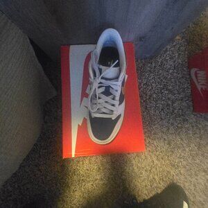 Nike Dunk Low